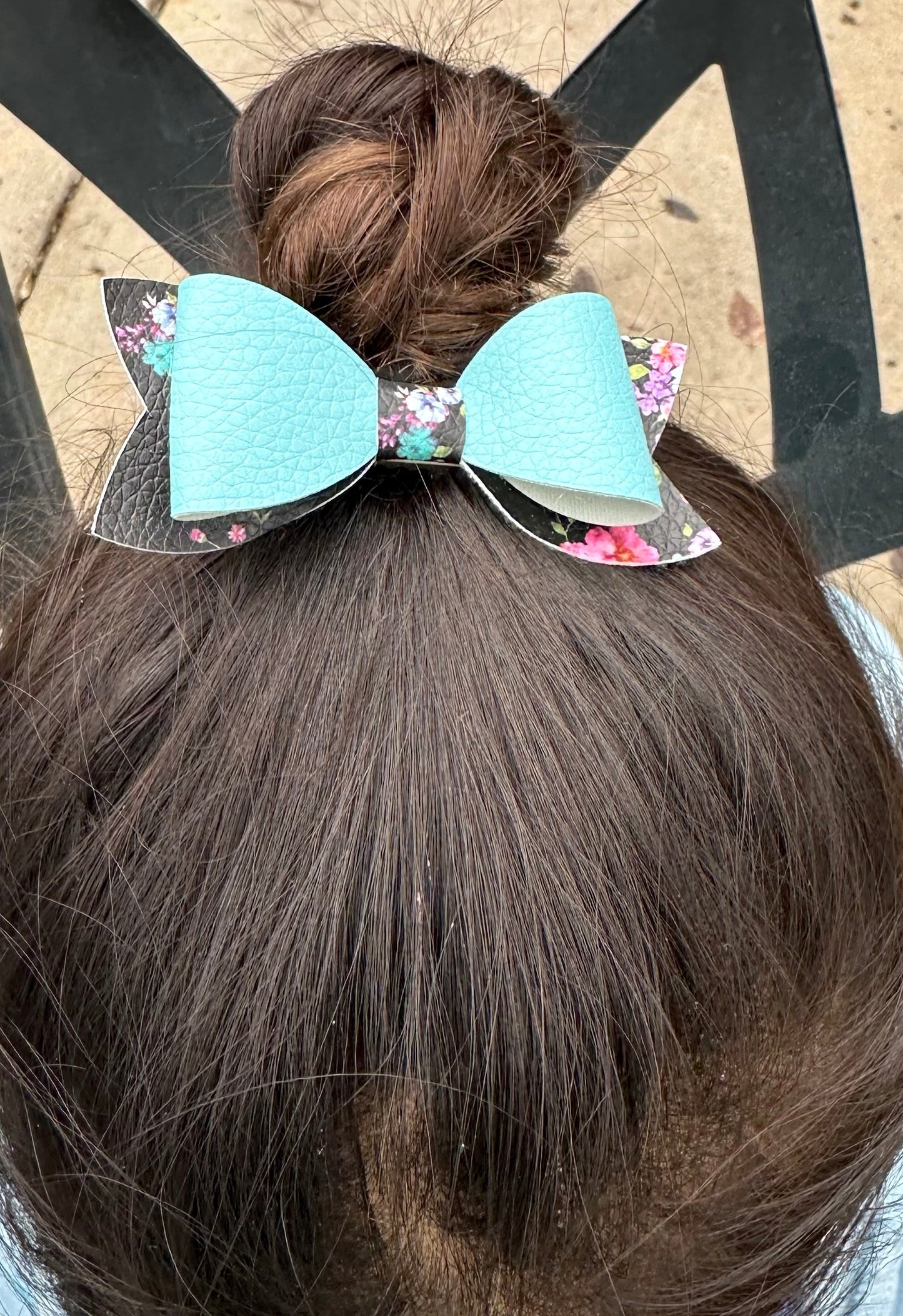 Light blue on multicolored flowers bow