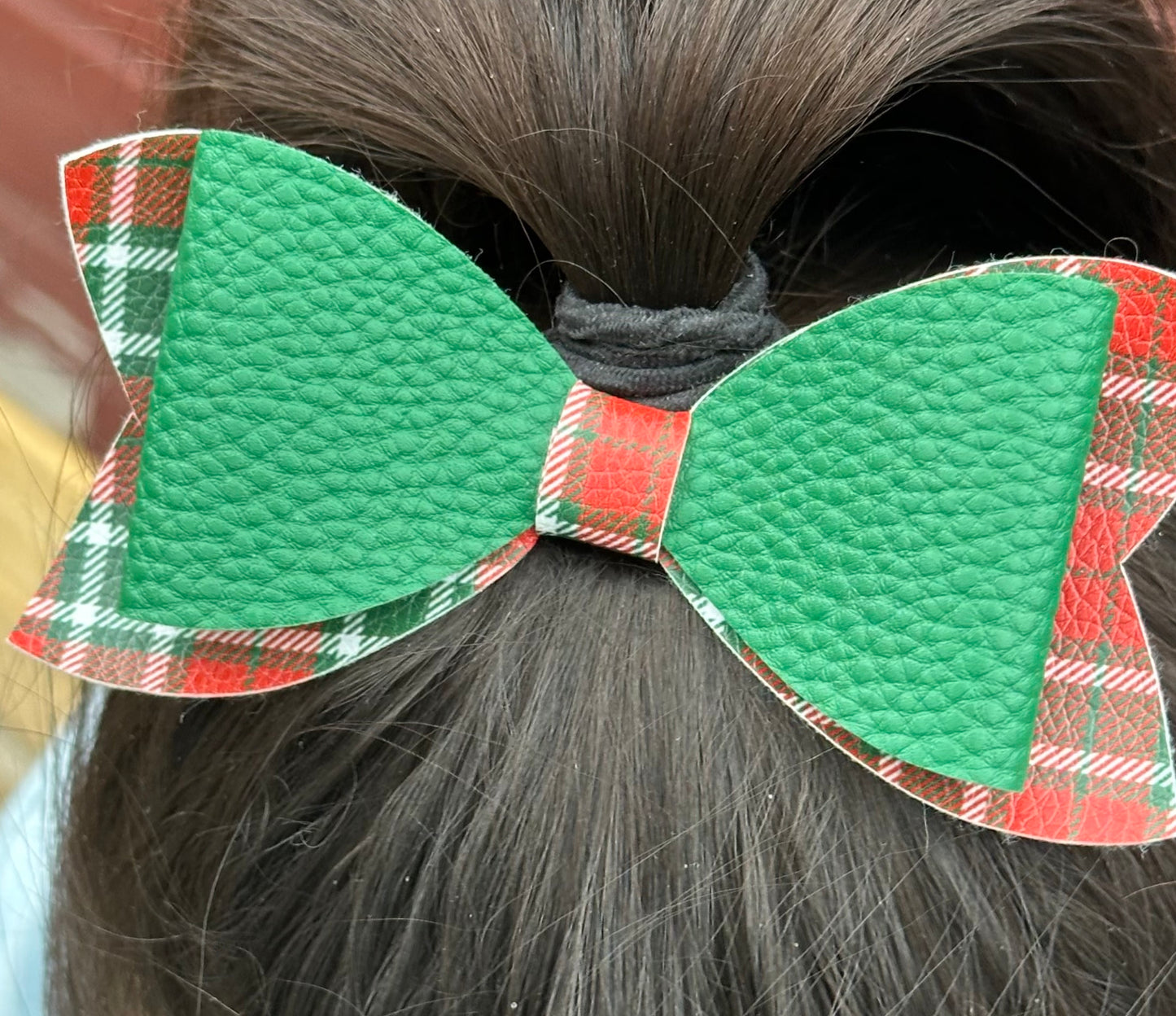 Large red and green plaid hairbow