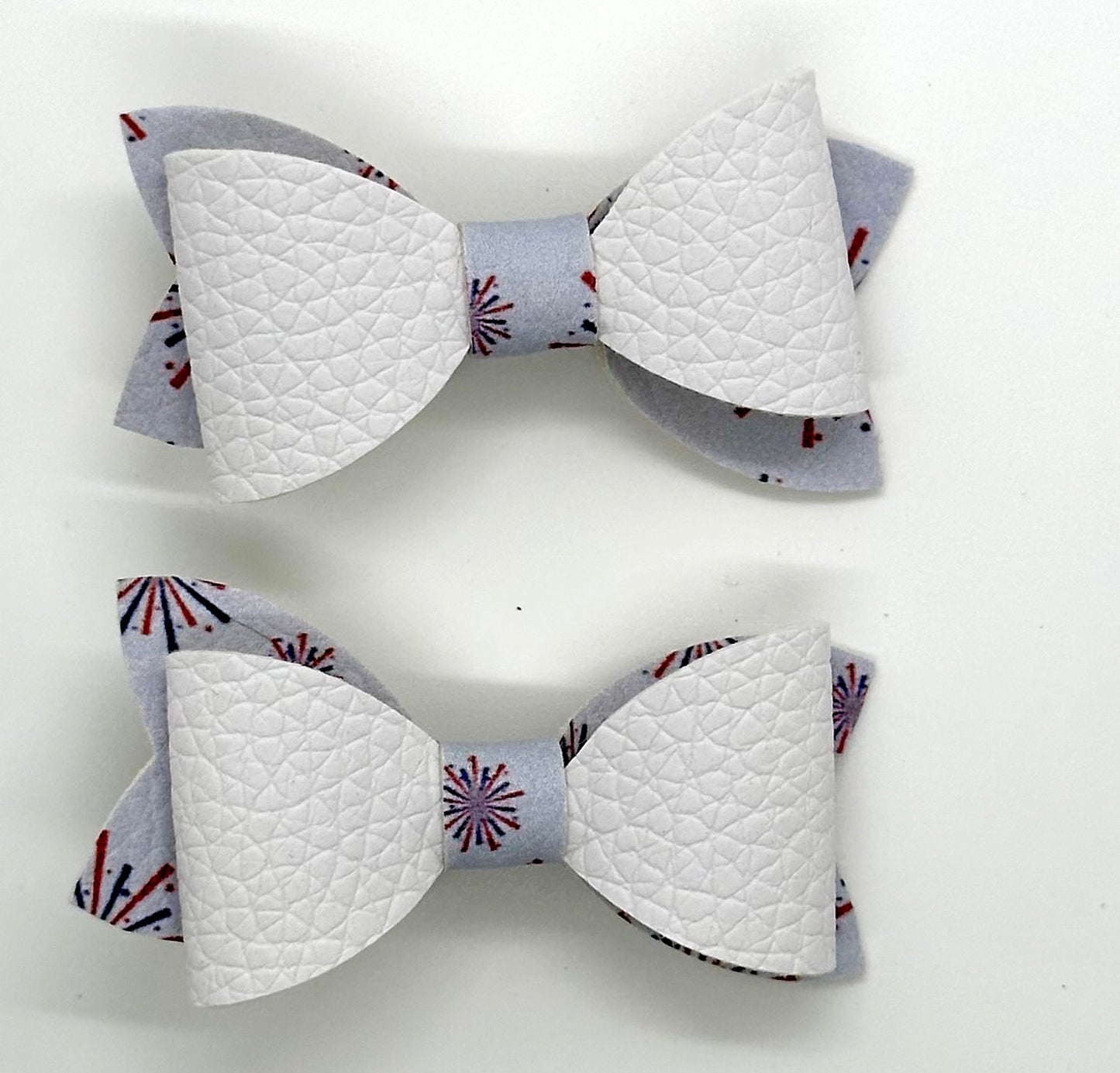 Patriotic fireworks 2pcs mini bows
