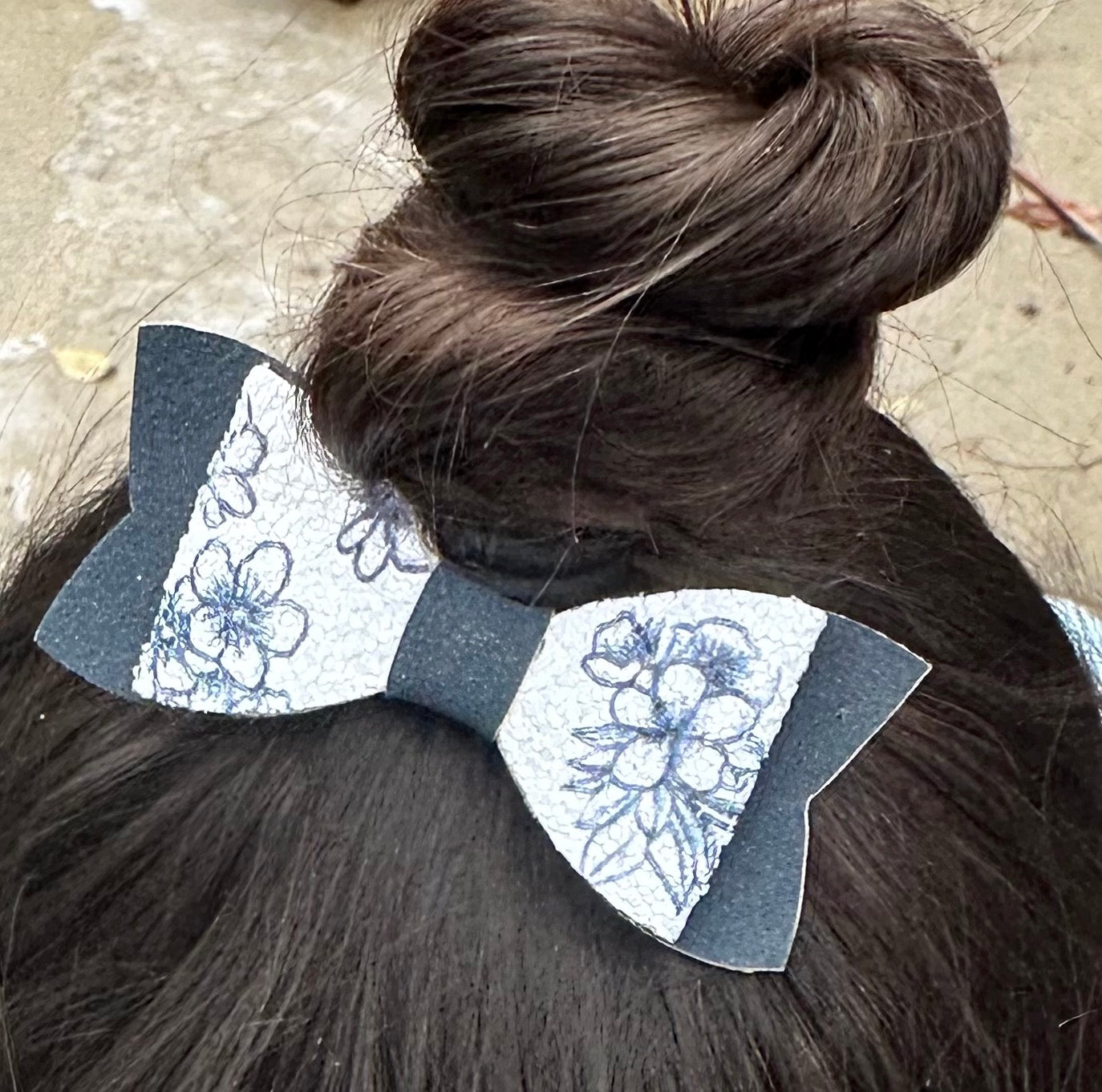 Navy and white glitter flower bow