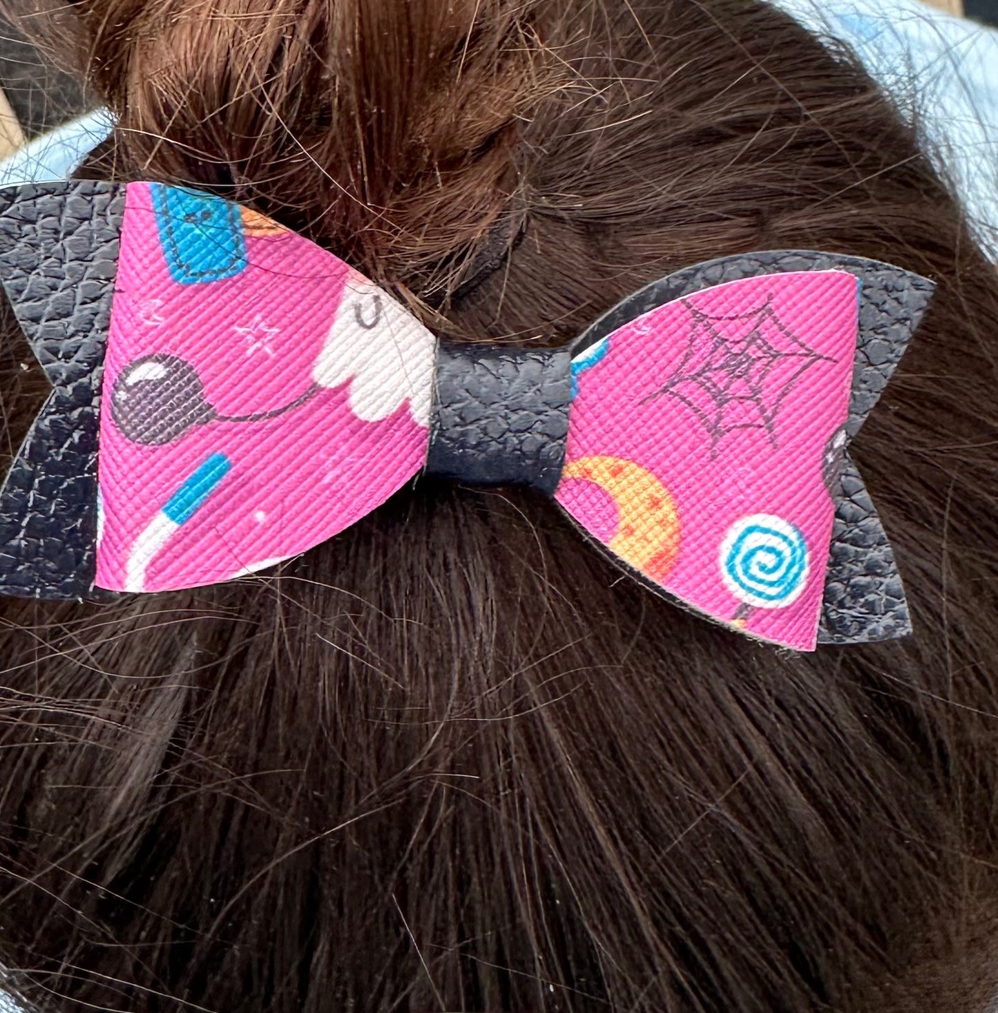 Pink and black Halloween Spooky bow