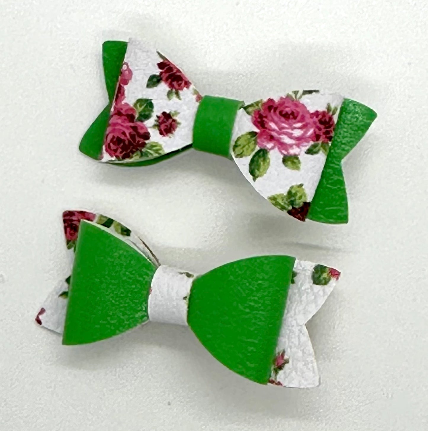 Florals and green 2pcs mini bows