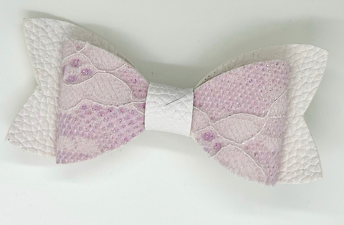 Light purple lace on white hair bow