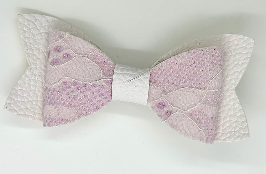 Light purple lace on white hair bow