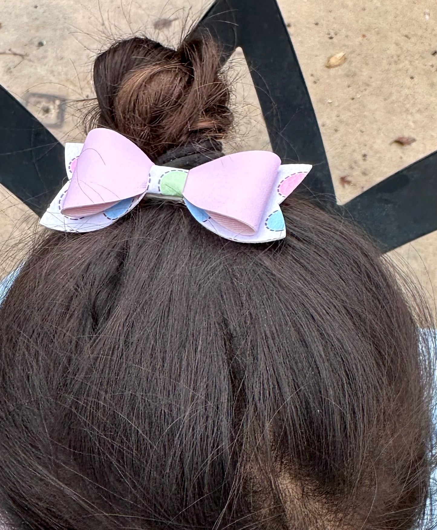 Pastel circle bow